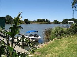 17376 Grand Island Rd, Walnut Grove, CA 95690