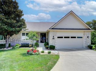 415 NW Ashurst Cir, Lees Summit, MO 64081