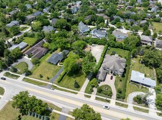 1450 Sanders Rd, Northbrook, IL 60062