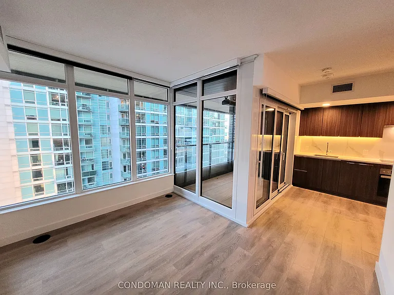 1 Concord Cityplace Way #703 — Photo 10