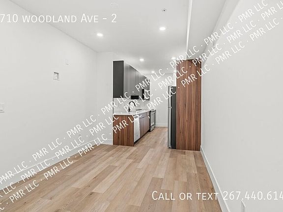 4th image of 4710 Woodland Ave Unit 2