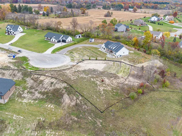 510 Antler Ct, Saline, MI 48176