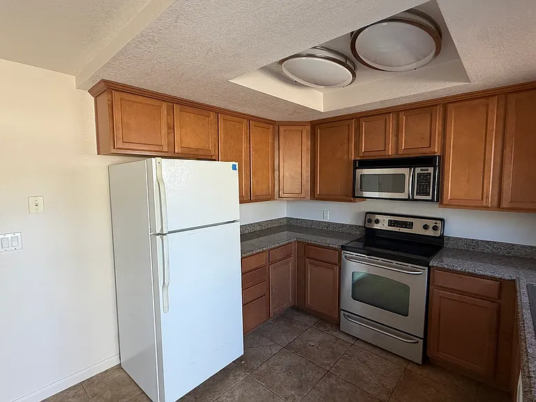 1177 Norwegian Ave #13 — Photo 15