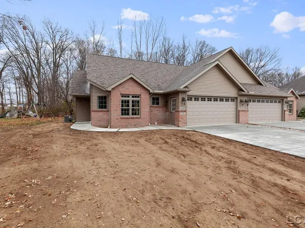 1698 Rivers Edge, Adrian, MI 49221