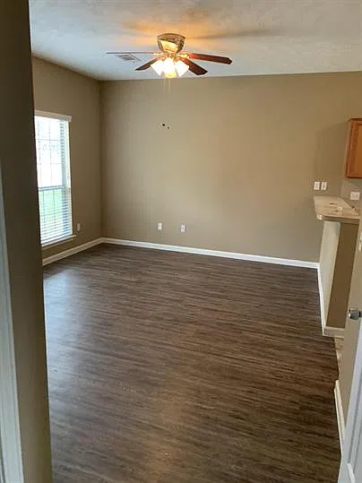 24772 Penny Ln - A — Photo 3
