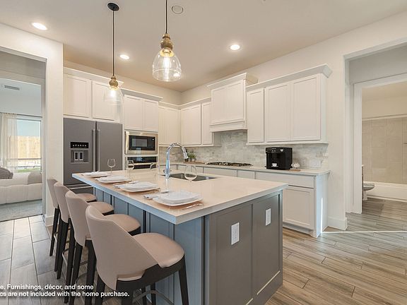 2nd image of 138 SE King Haakon Bay Drive