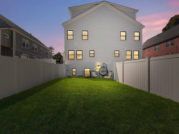 11-13 Lowell St #11B, Arlington, MA 02476