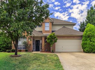 805 Edury Ct, Euless, TX 76039