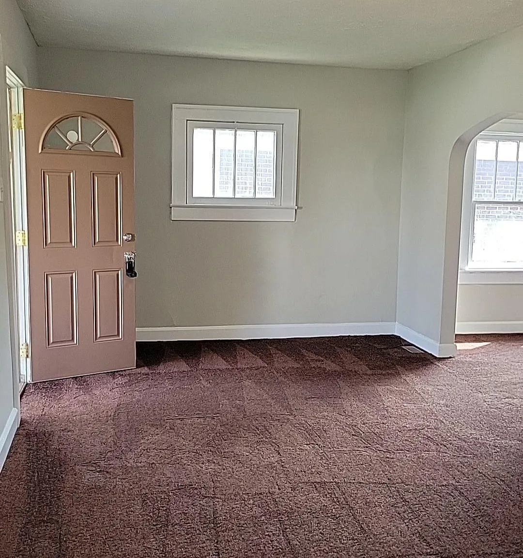2 bed, 1296 sqft, $1,400 — Photo 2