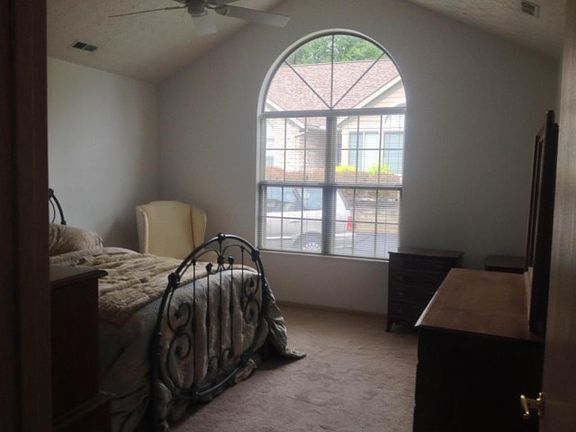 5th image of 5699 Meadowood Ln
