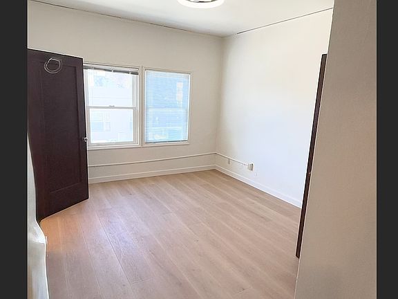 2nd image of 2501 Hearst Ave #208