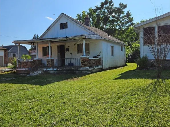 1233 Randolph St, Dayton, OH 45417