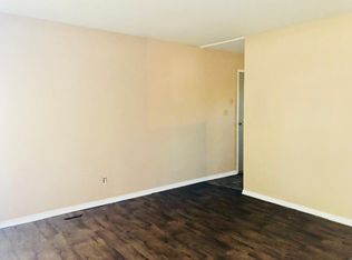 4701 Cheyenne Rd, Saint Joseph, MO 64503