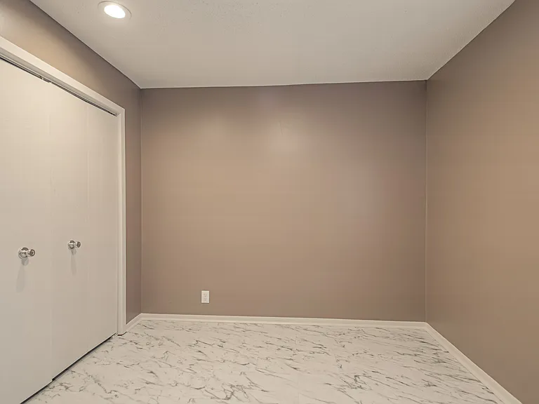 8596 Perry Ln — Photo 29
