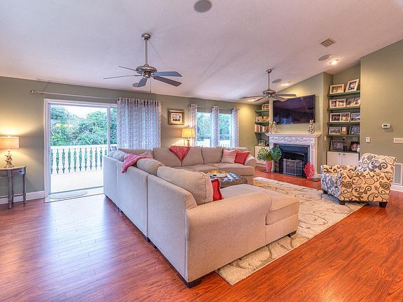 4th image of 134 Coquina Key Dr