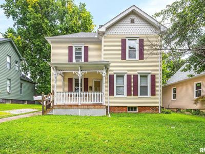 203 S Elm St, Washington, IL, 61571