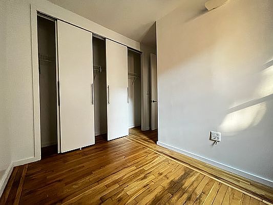 5th image of 701 W 184th St #3D
