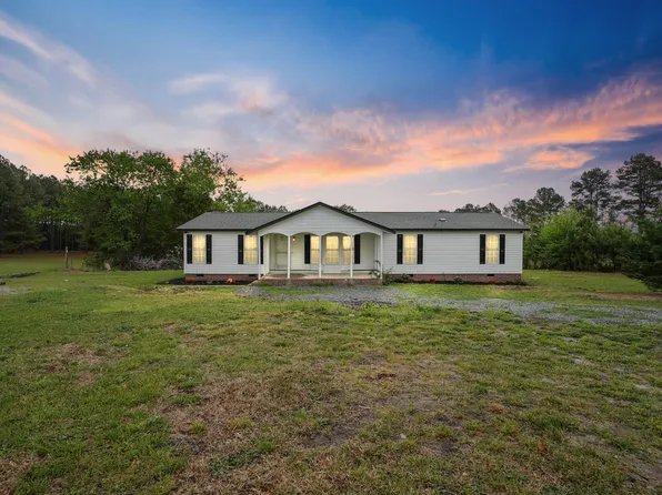 5883 S Plank Rd, Cameron, NC 28326