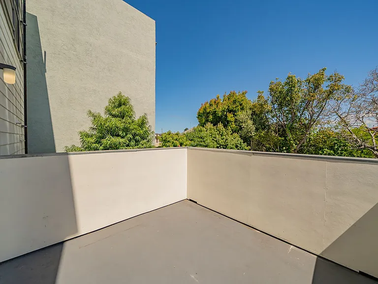 848 32nd Street — Photo 27