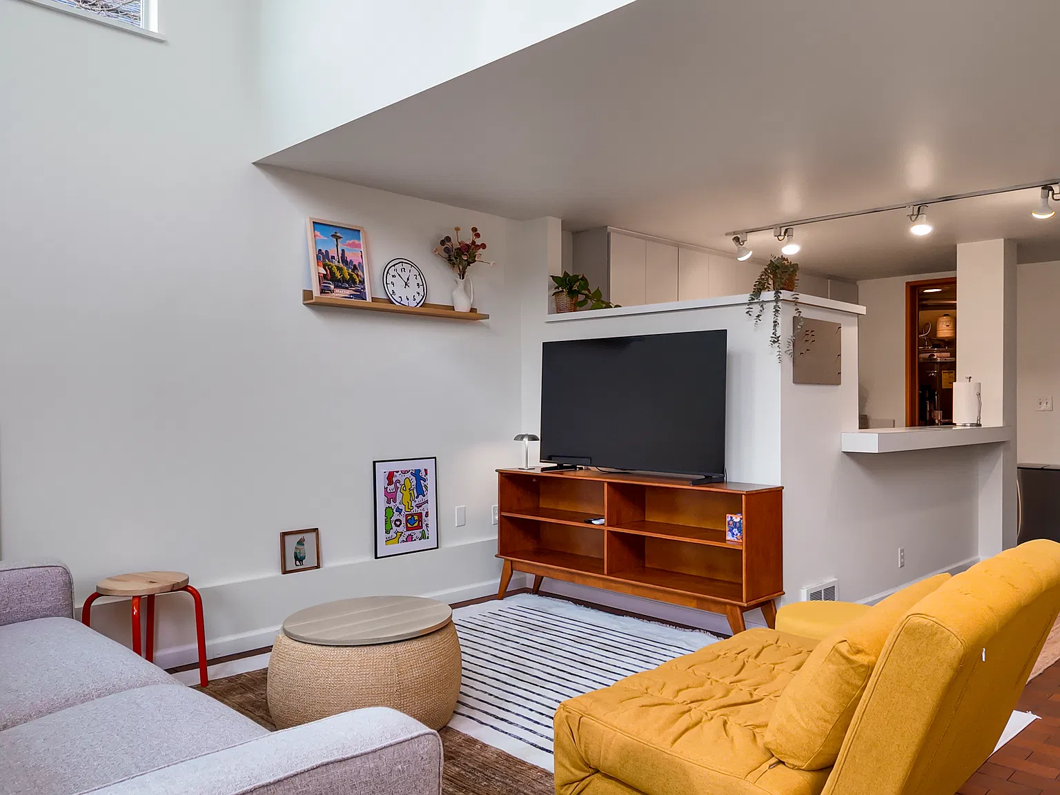 2 bed, 1250 sqft, $3,400 — Photo 4
