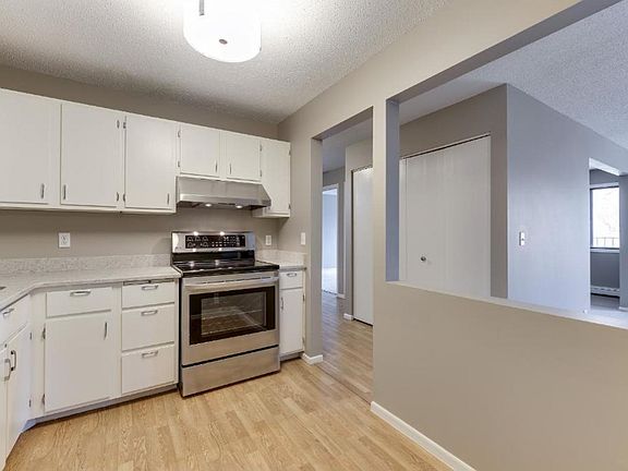 3rd image of 5607 Green Circle Dr APT 213