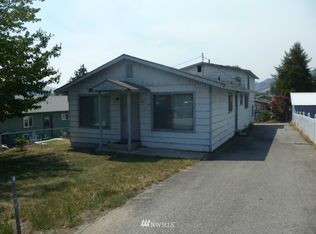 411 2nd St, Brewster, WA 98812