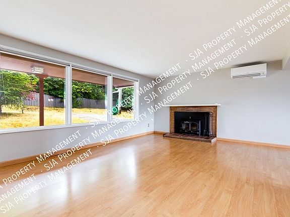 4th image of 14517 22nd Ave NE