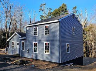 26 Amber Rd, Holland, MA 01521