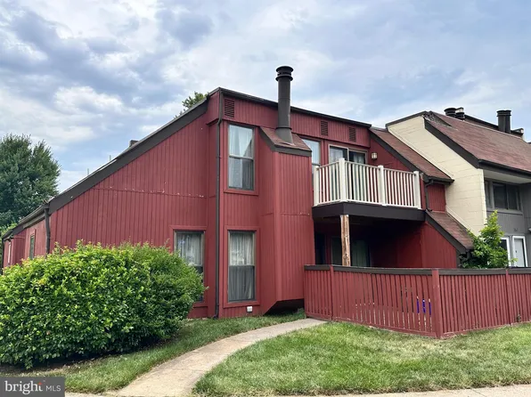 3861 El Camino Pl #1, Alexandria, VA 22309