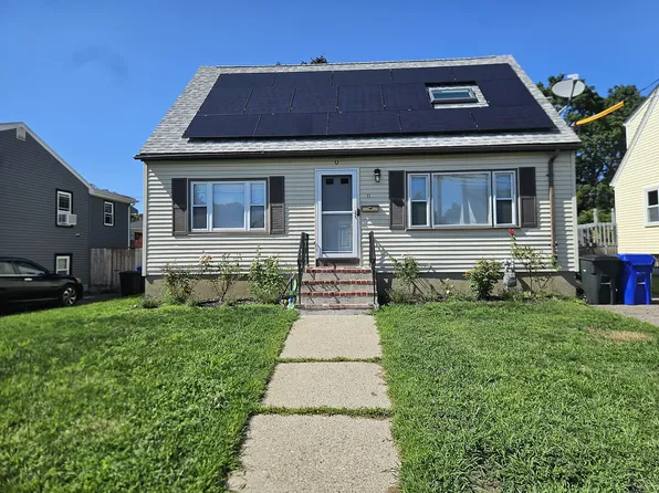 23 Sanford St, Hyde Park, MA 02136