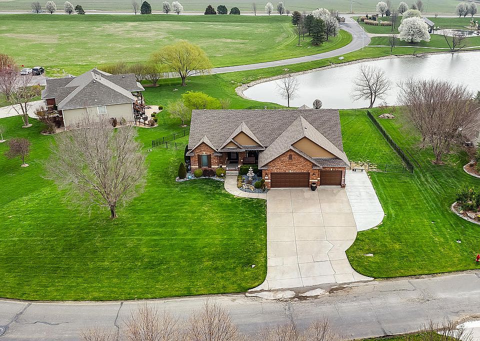 1st image of 3100 N Stoney Brk