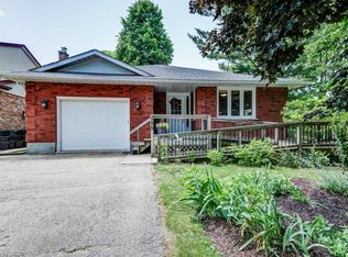 155 Mayberry Ct, Waterloo, ON N2K3K1