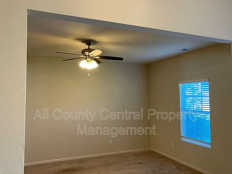 230 Smith Glen Dr — Photo 12