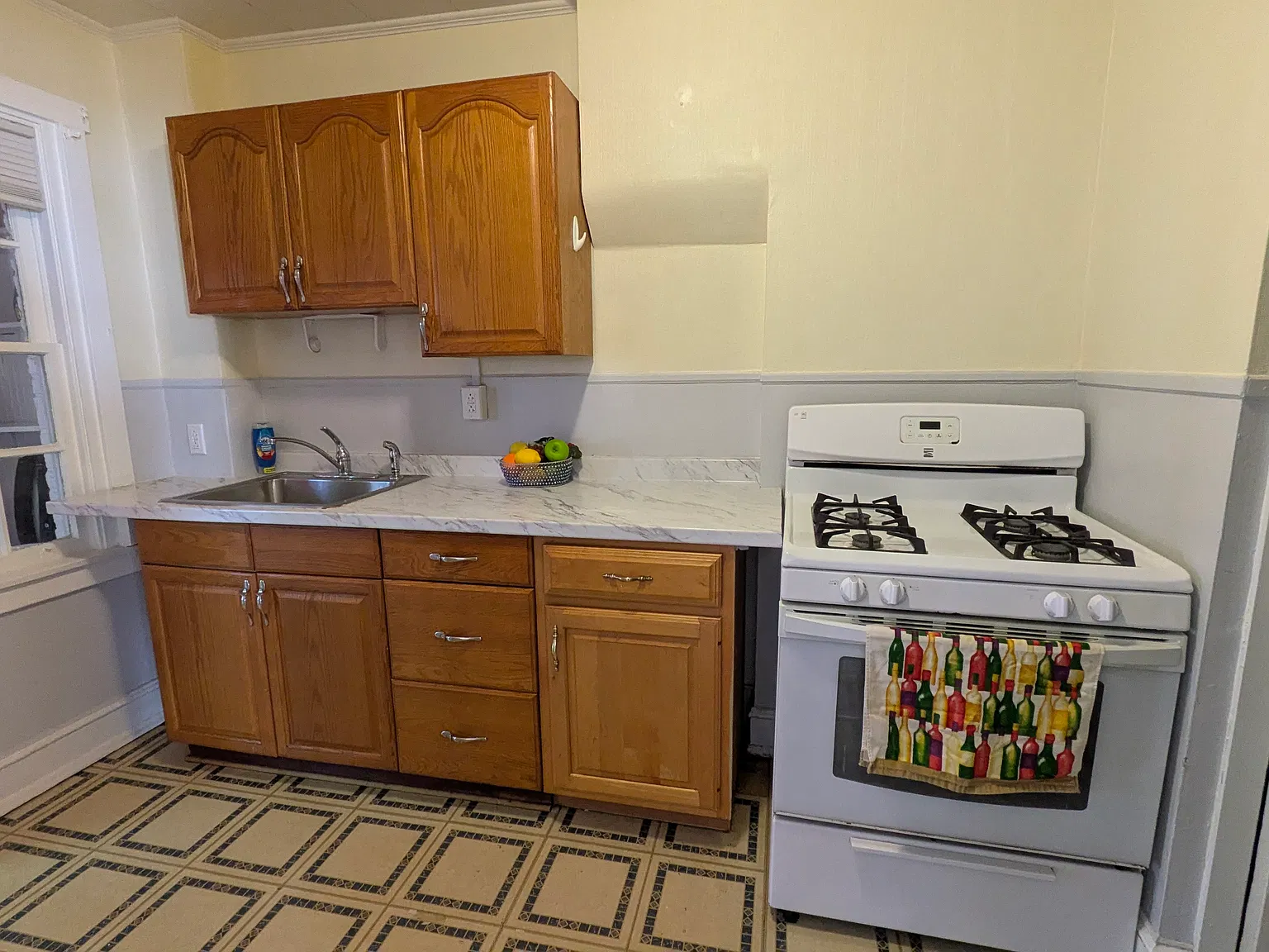 3 bed, 1032 sqft, $1,500 — Photo 3