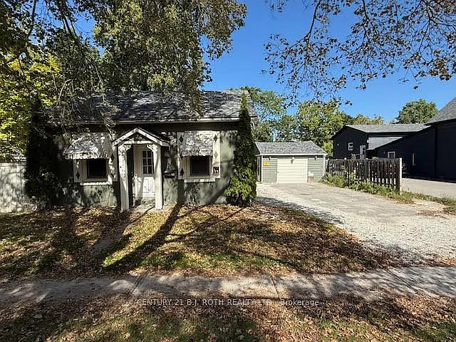 3 bed, $2,450 — Photo 1