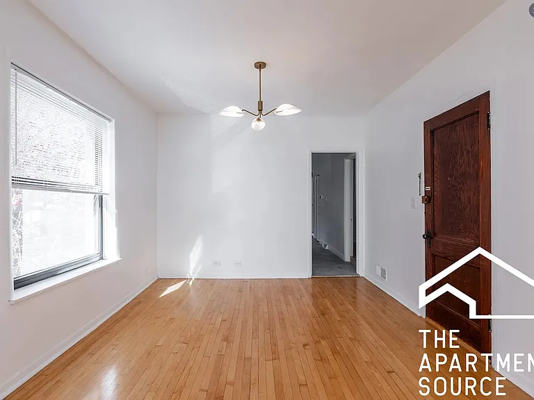 2700 N Troy St #2F — Photo 10