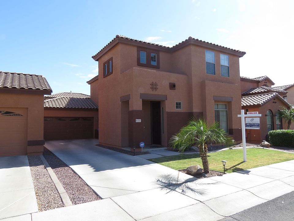 1st image of 2713 E Remington Pl