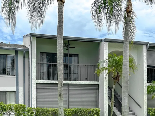 1005 Green Pine Boulevard #E2, West Palm Beach, FL 33409