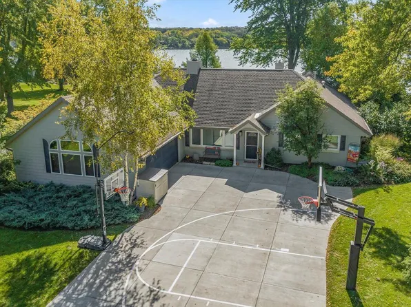 W1267 North Blue Spring Lake DRIVE, Palmyra, WI 53156