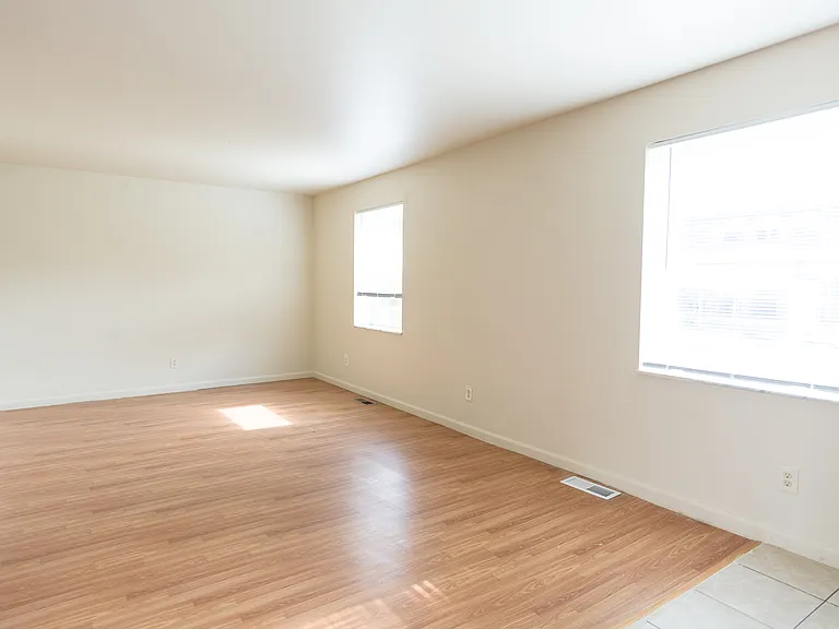 Timber Place Apartments — Photo 13