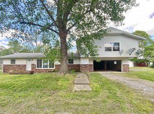 1016 S 13th St, Herrin, IL 62948