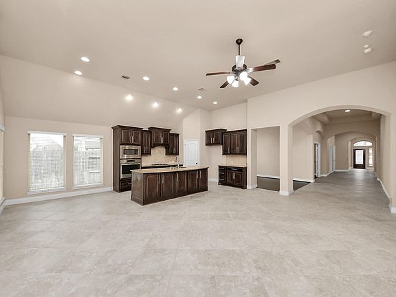4th image of 10023 Starhill Court