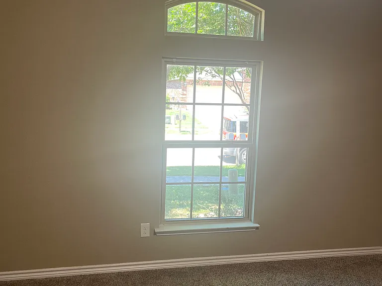2200 Scott Creek Dr — Photo 2