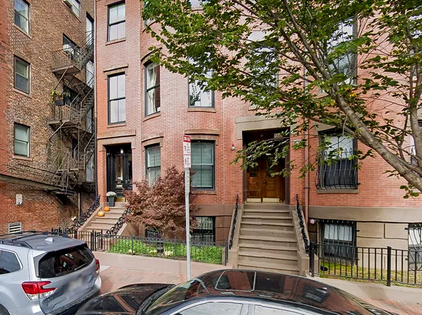 652 Massachusetts Ave, Boston, MA