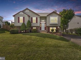 5854 Riverside Dr, Woodbridge, VA 22193