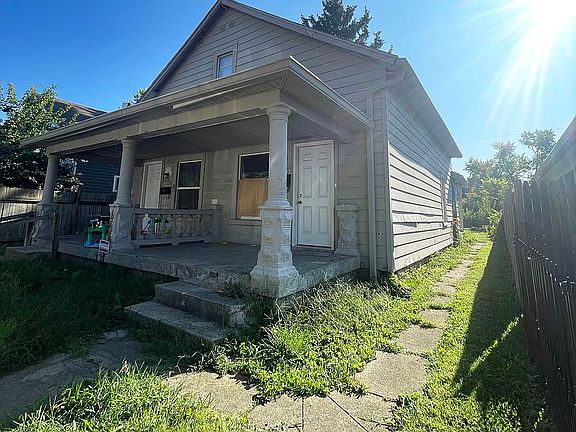 2nd image of 1029 Winfield Ave
