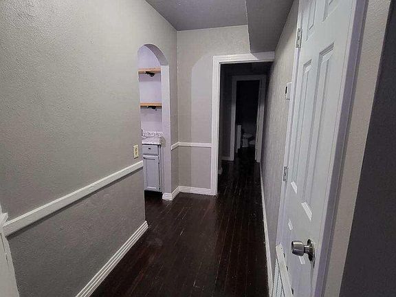 3rd image of 4927 Bryan St #C