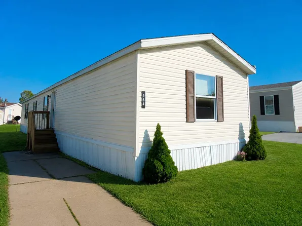 425 S Shoup St #164, Angola, IN 46703