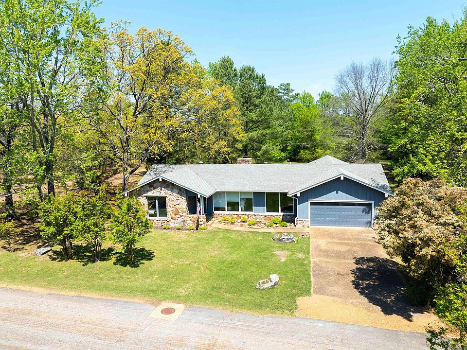 1st image of 249 Cedar Pl