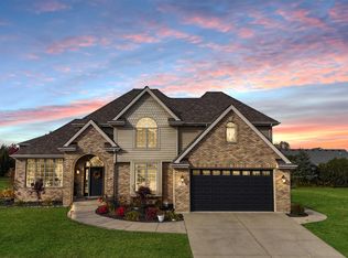 99 Bergamo Ln, Crown Point, IN 46307